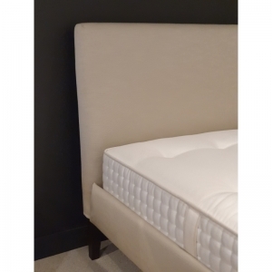 Bed+Hoofdbord+inlegbodem beige